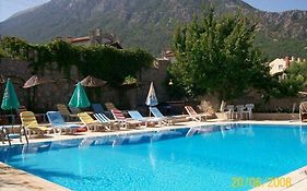 Everest Apart Hotel